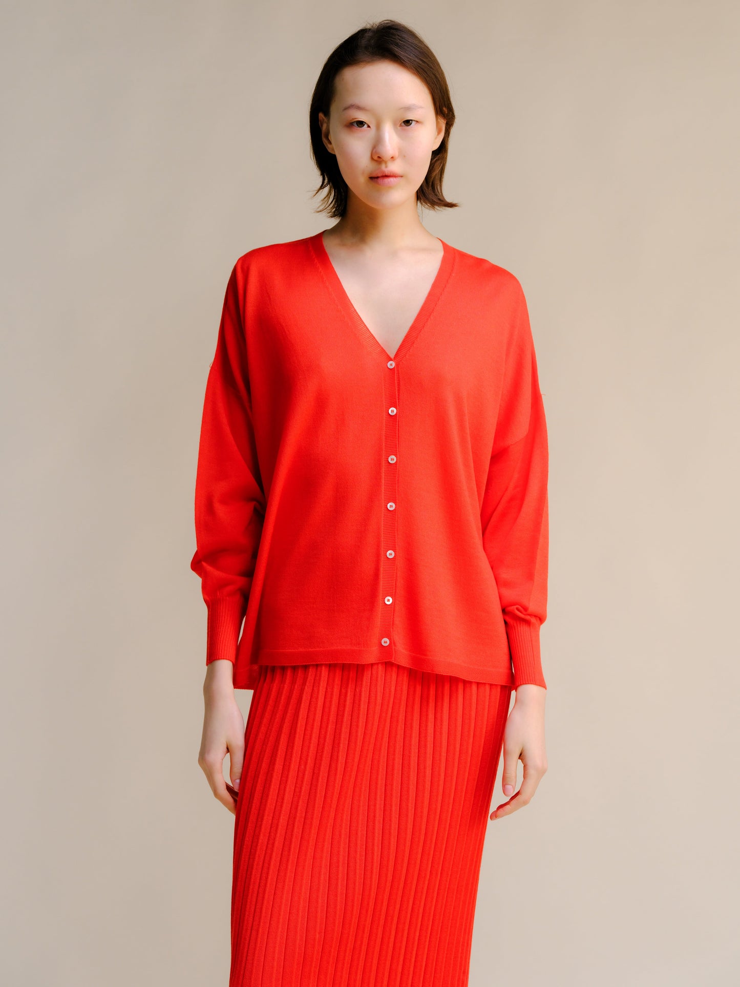 Extra Fine Merino Wool Oversized V-Neck Cardigan
(3D-Knit)