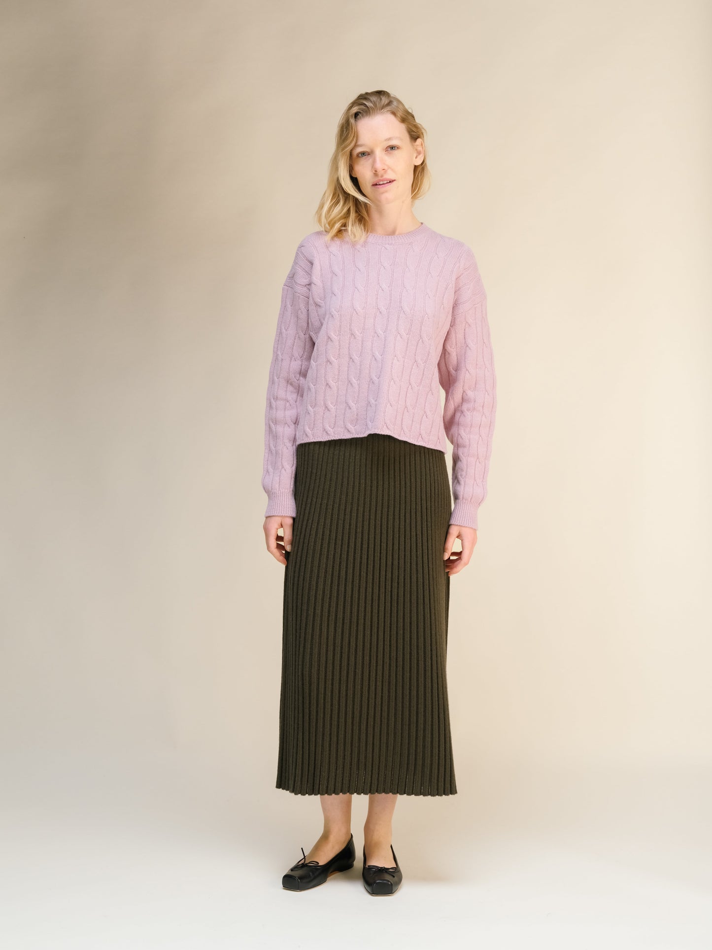 Cashmere Mix Cropped Cable Crewneck Sweater