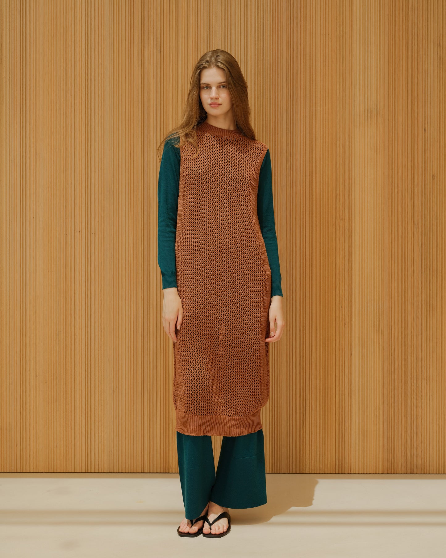 Fine Cotton Sleeveless Crochet Dress (3D-Knit)